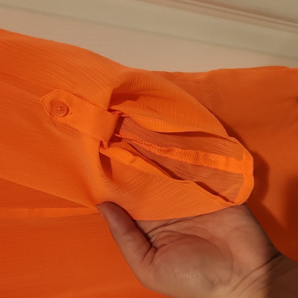 Express Blouse - Picture 4 of 6